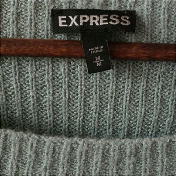 Express light  green distressed cropped sweater - Picture 4 of 5